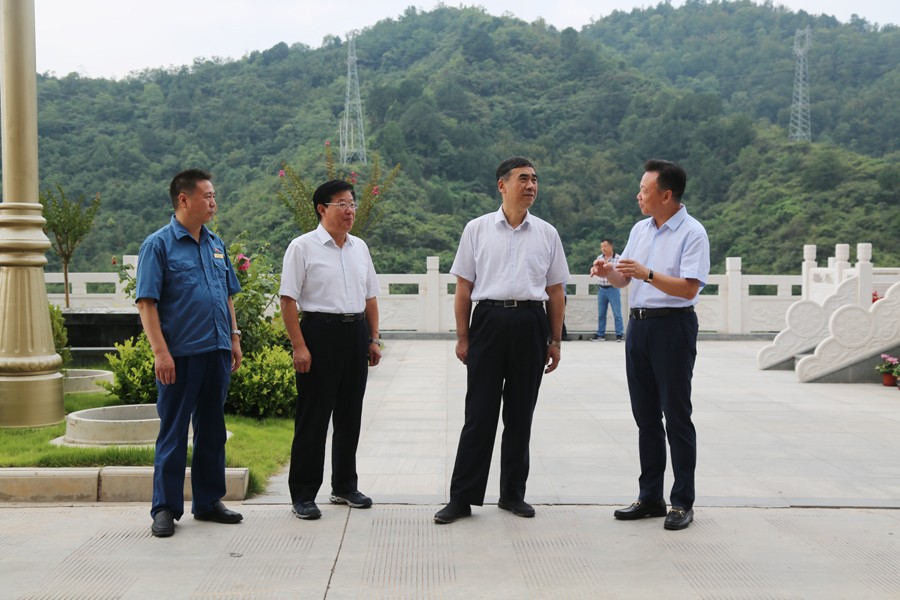 24-2018年8月，全省綠色礦山建設現(xiàn)場會在金徽股份召開，時任副省長李斌出席會議并做重要講話。.jpg